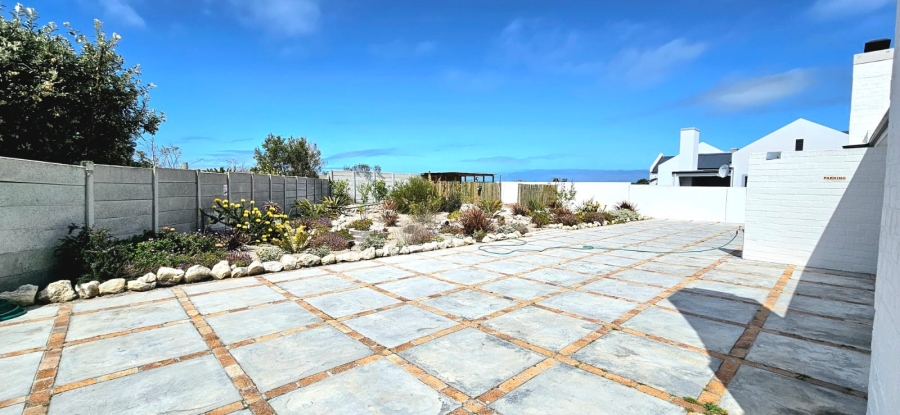 5 Bedroom Property for Sale in Franskraal Western Cape